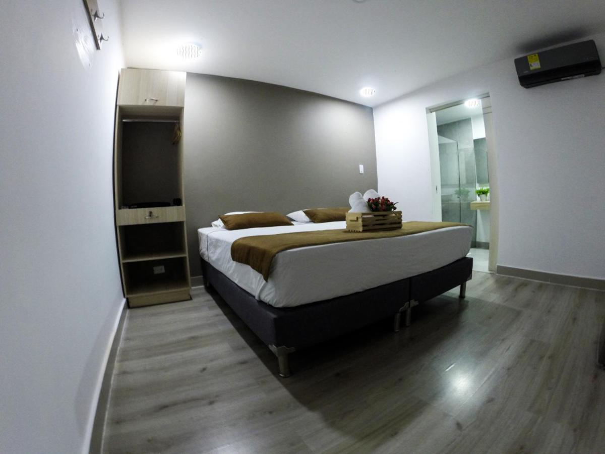 Hotel Boutique Plaza Медельин Экстерьер фото