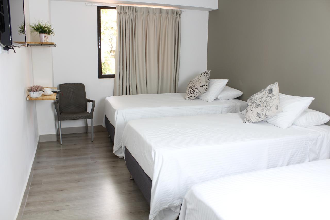 Hotel Boutique Plaza Медельин Экстерьер фото